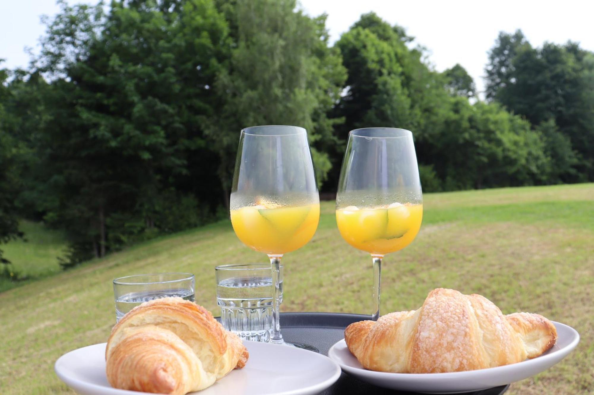T'Glamp Bee House Hotel Rovte Bagian luar foto