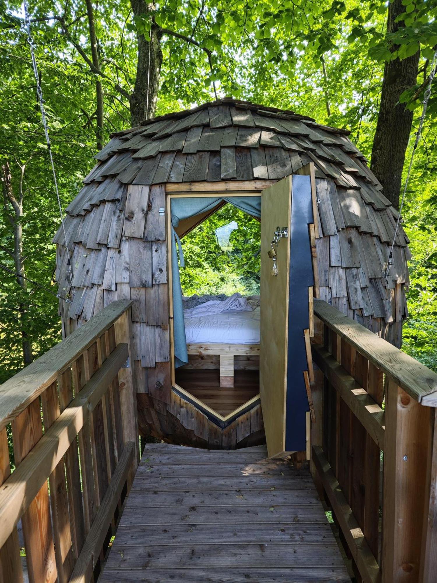 T'Glamp Bee House Hotel Rovte Bagian luar foto